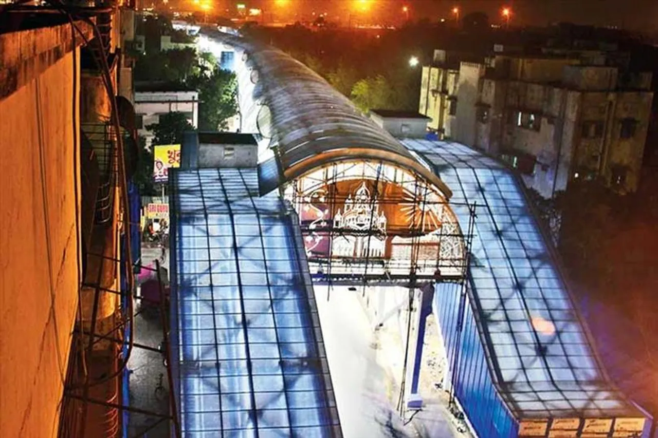 কালীঘাটে স্কাইওয়াকের কাজে গতি আনতে নির্দেশ বিধায়কের