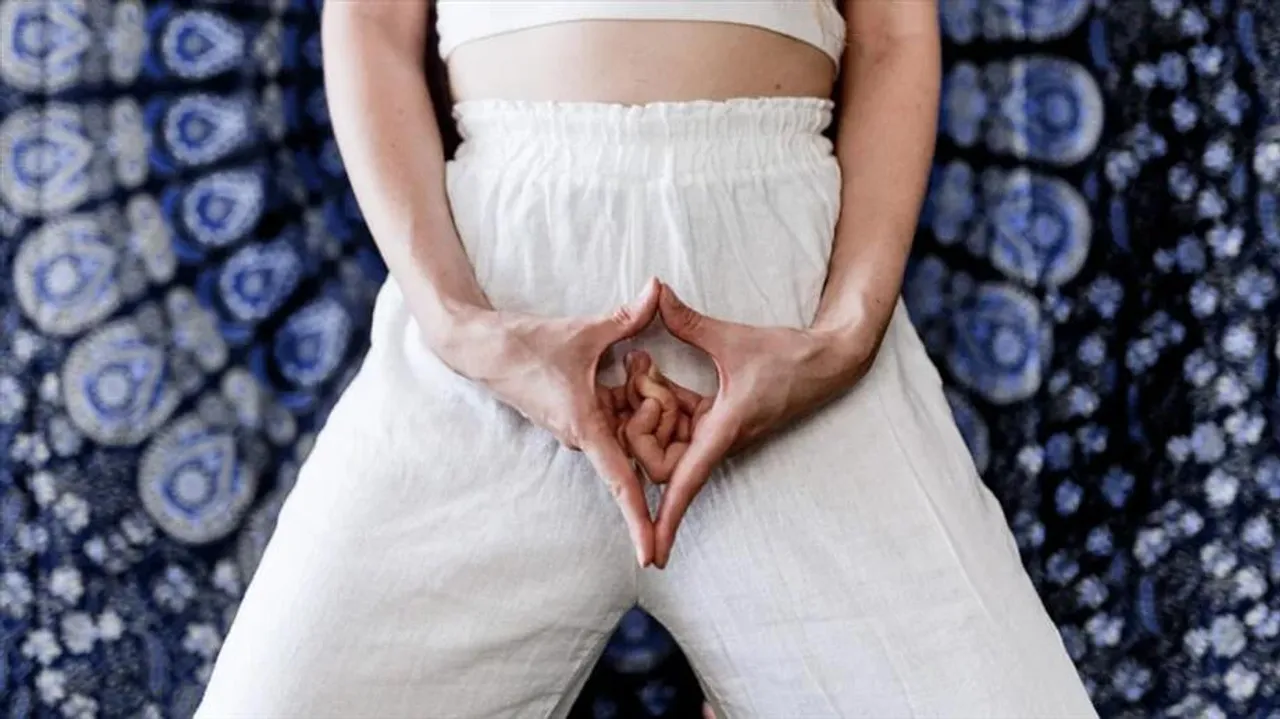 যোনির গড় গভীরতা কত?