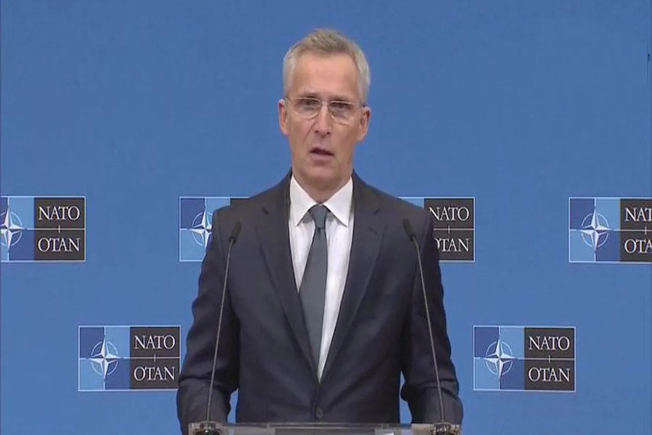 ইউক্রেনের পাশে দাঁড়াল NATO