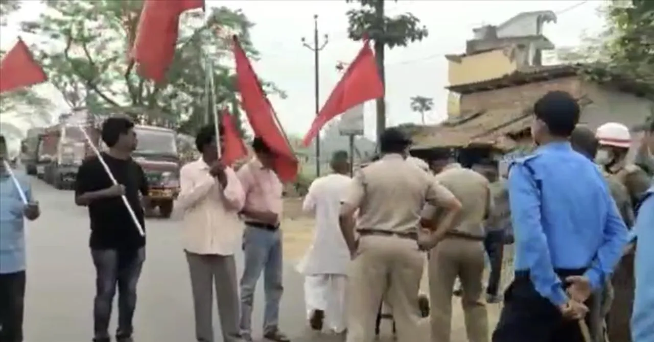 বনধ সফল করতে পাঁশকুড়ায় সিপিএম