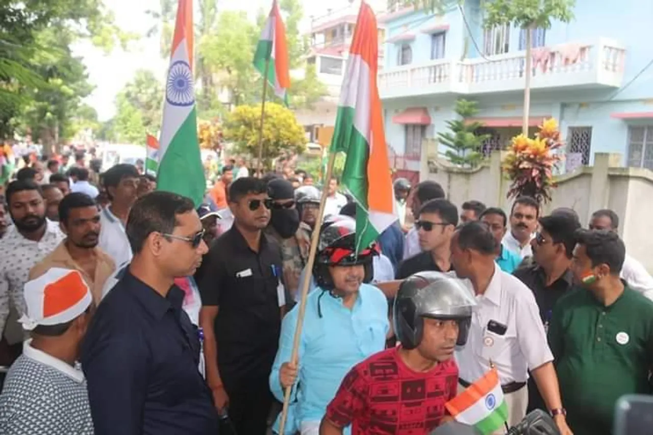 বাইক র‍্যালিতে মুখ্যমন্ত্রী