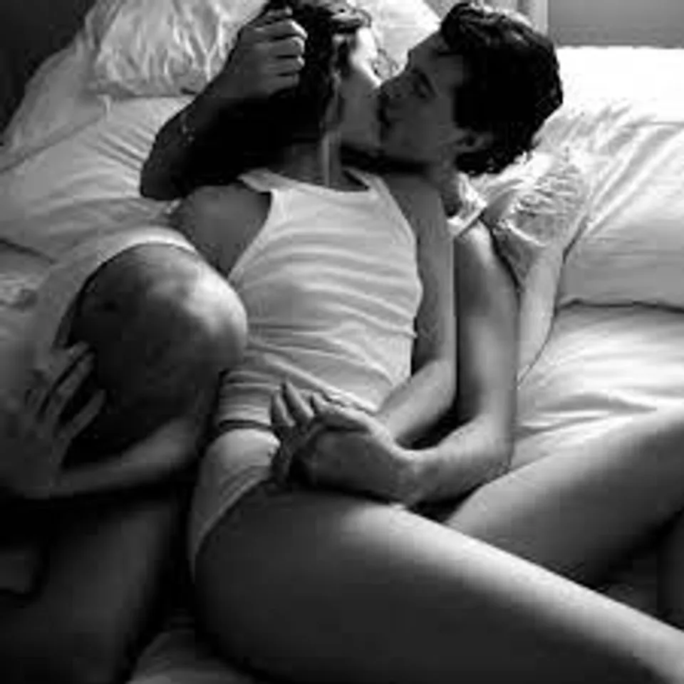 প্রেম কী আলাদা রঙ দেয় শরীরে?