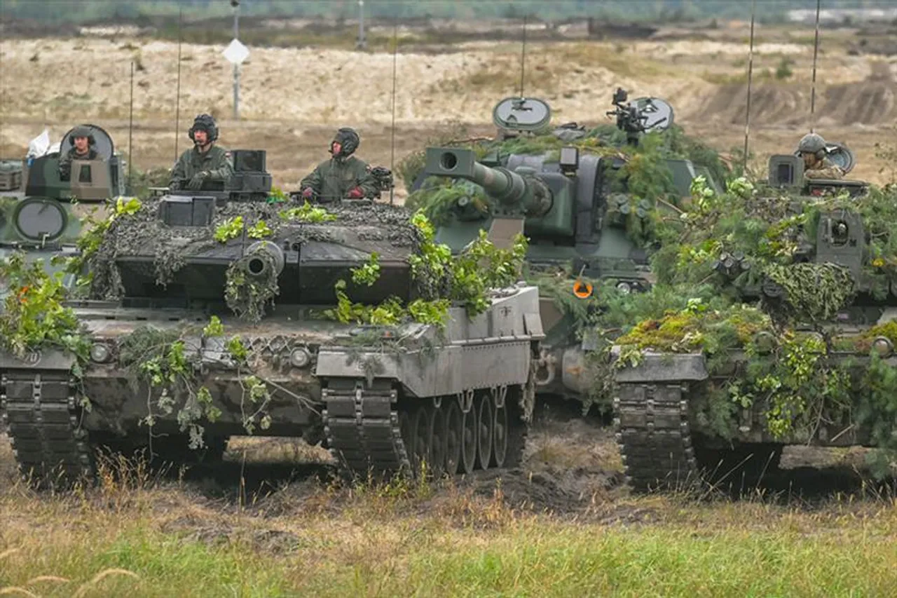 "ছোট জোট" হিসাবে কাজ করলে তবেই পোল্যান্ড কিয়েভে ট্যাঙ্ক পাঠাবে