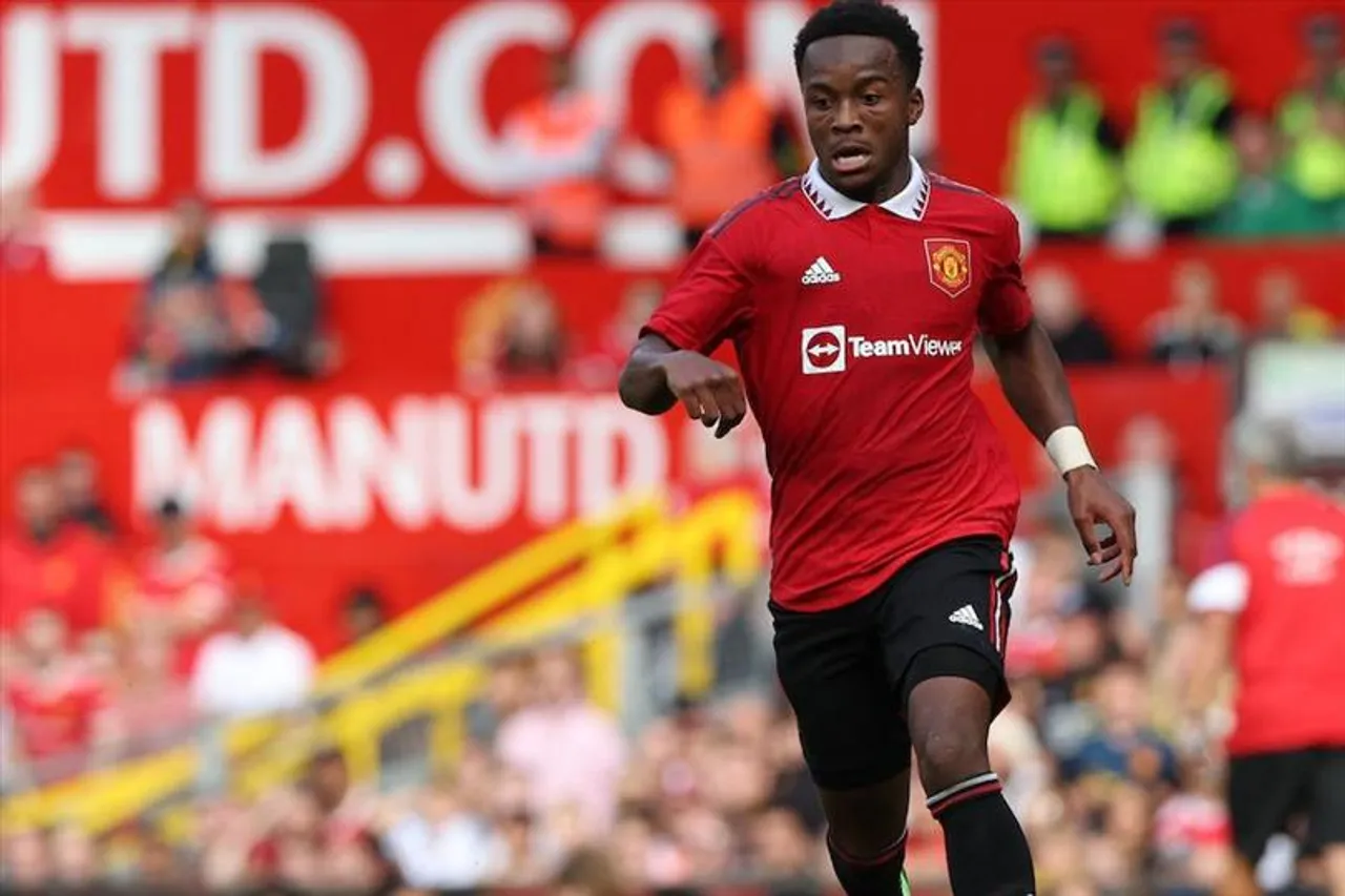 দল বদল করছেন ম্যাঞ্চেস্টারের তারকা ফুটবলার