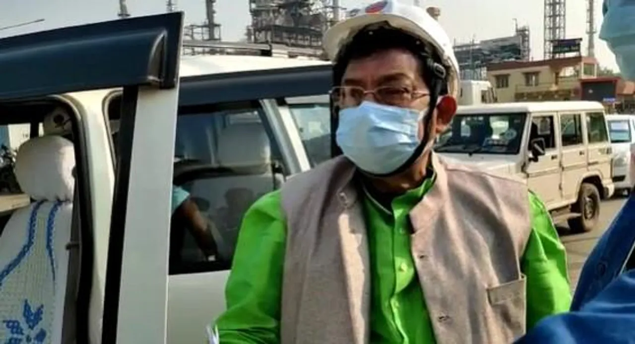 হলদিয়া রিফাইনারি কারখানা পরিদর্শনে সাংবাদিকদের মুখোমুখি সেচ মন্ত্রী সৌমেন মহাপাত্র