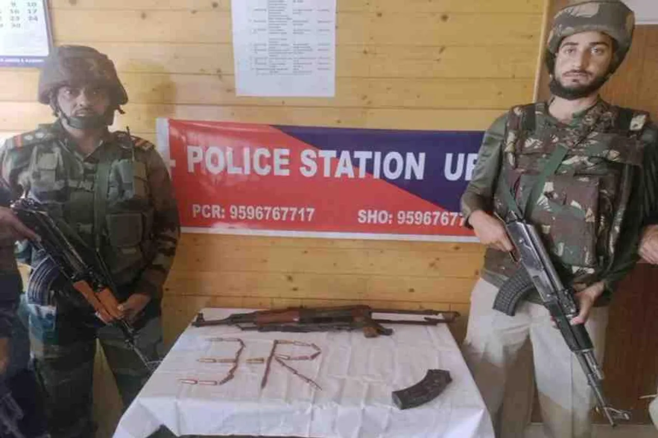 সেনাবাহিনীর তল্লাশিতে একে-৪৭ সহ গোলাবারুদ উদ্ধার