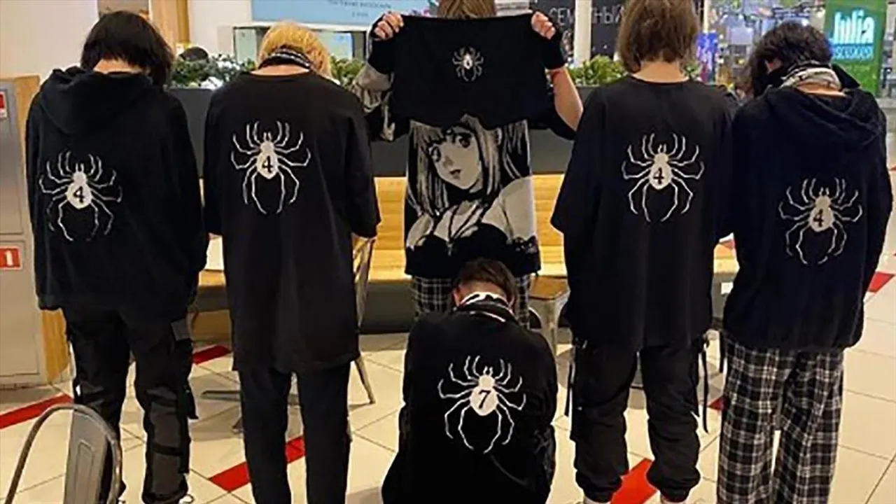 ইউক্রেনের রাস্তায় অ্যানিমে অনুপ্রাণিত কিশোর গ্যাংগুলির সংঘর্ষের জন্য দায়ী রাশিয়া