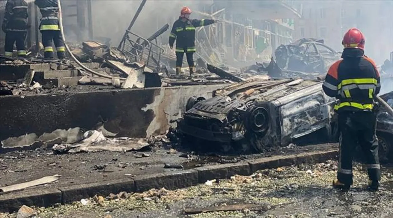 ইউক্রেনের পূর্বাঞ্চলে রুশ ক্ষেপণাস্ত্র ও আর্টিলারি হামলায় কমপক্ষে ১ জন নিহত