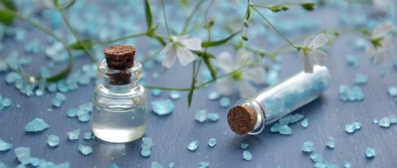 বাড়িতেই বানিয়ে নিন আপনার পছন্দের রুম ফ্রেশনার