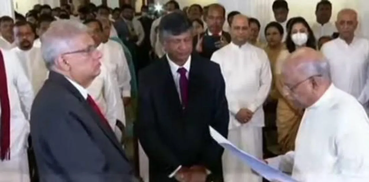 শ্রীলঙ্কার নতুন প্রধানমন্ত্রী হিসাবে নিযুক্ত হলেন দীনেশ গুনবর্ধনে