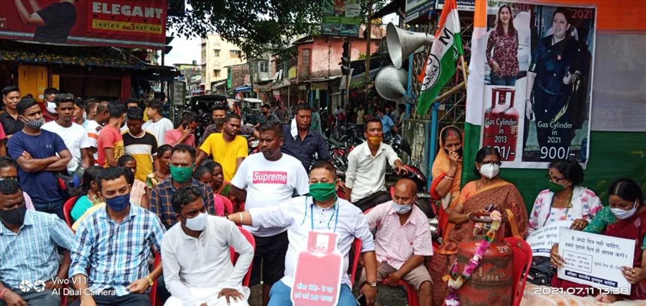 হু হু করে বাড়ছে জ্বালানির দাম, মাথায় হাত মধ্যবিত্তের