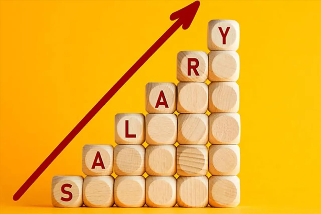 Salary Hike: বেতন বাড়ছে! কতটা? দেখে নিন এখনই