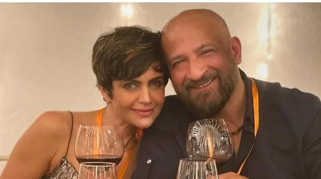 স্বামীর প্রথম মৃত্যুবার্ষিকীতে আবেগপূর্ণ পোস্ট মন্দিরা বেদির