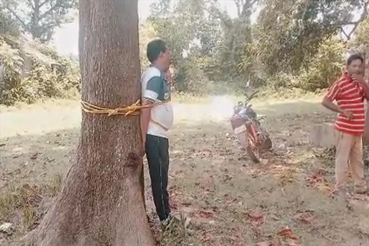 তৃণমূল নেতাকে গাছে বেঁধে মারধরের ঘটনায় গ্রেফতার ১