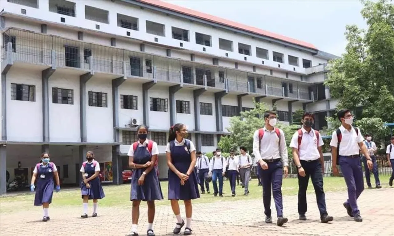 ২১ জুলাই কলকাতার একাধিক বেসরকারি স্কুলে ছুটির সিদ্ধান্ত