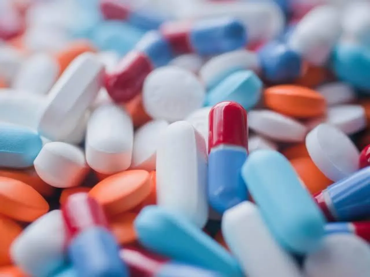 মহকুমা হাসপাতালে দেওয়া হচ্ছে বাংলাদেশী ওষুধ