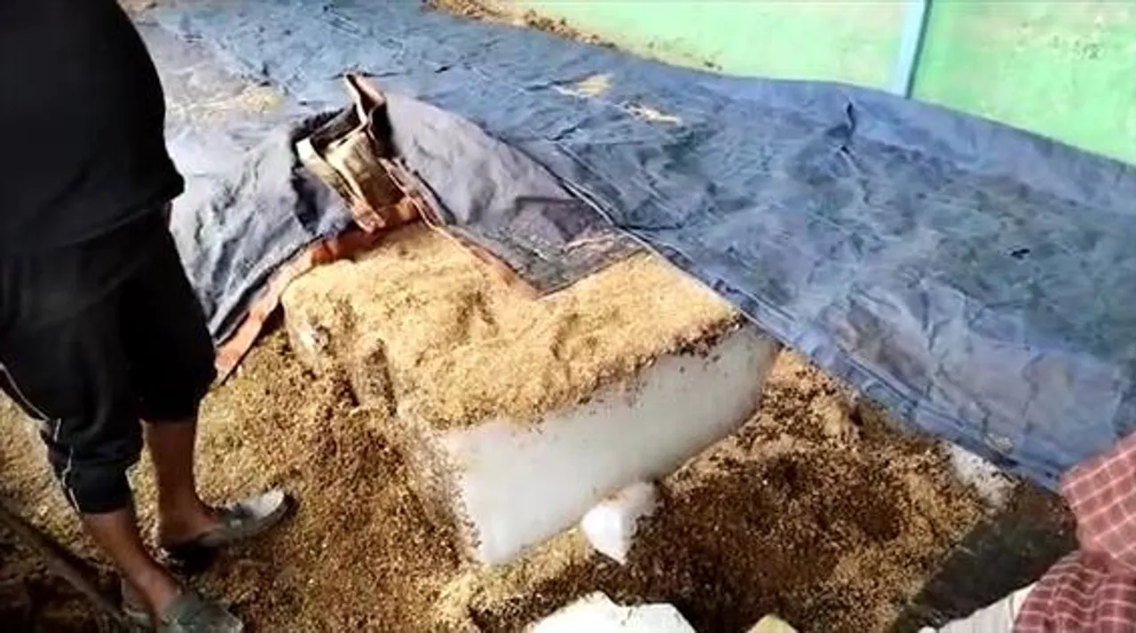 তীব্র গরম, অস্বাস্থ্যকর বরফেই কি তেষ্টা নিবারণ!