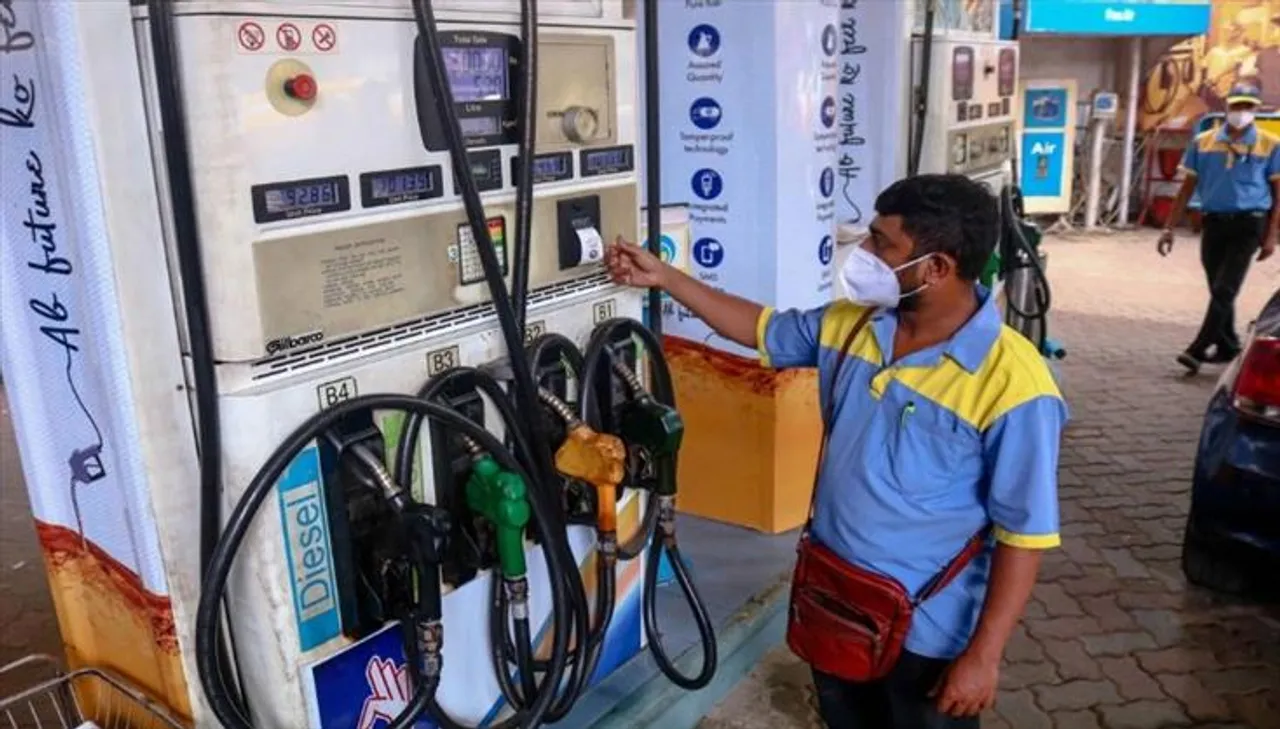 কলকাতায় অপরিবর্তিত জ্বালানির দাম