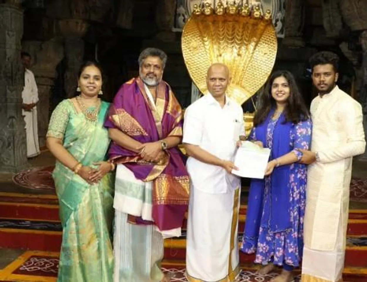 তিরুপতি তিরুমালা মন্দিরে ১ কোটিরও বেশি টাকা দান করলেন মুসলিম দম্পতি