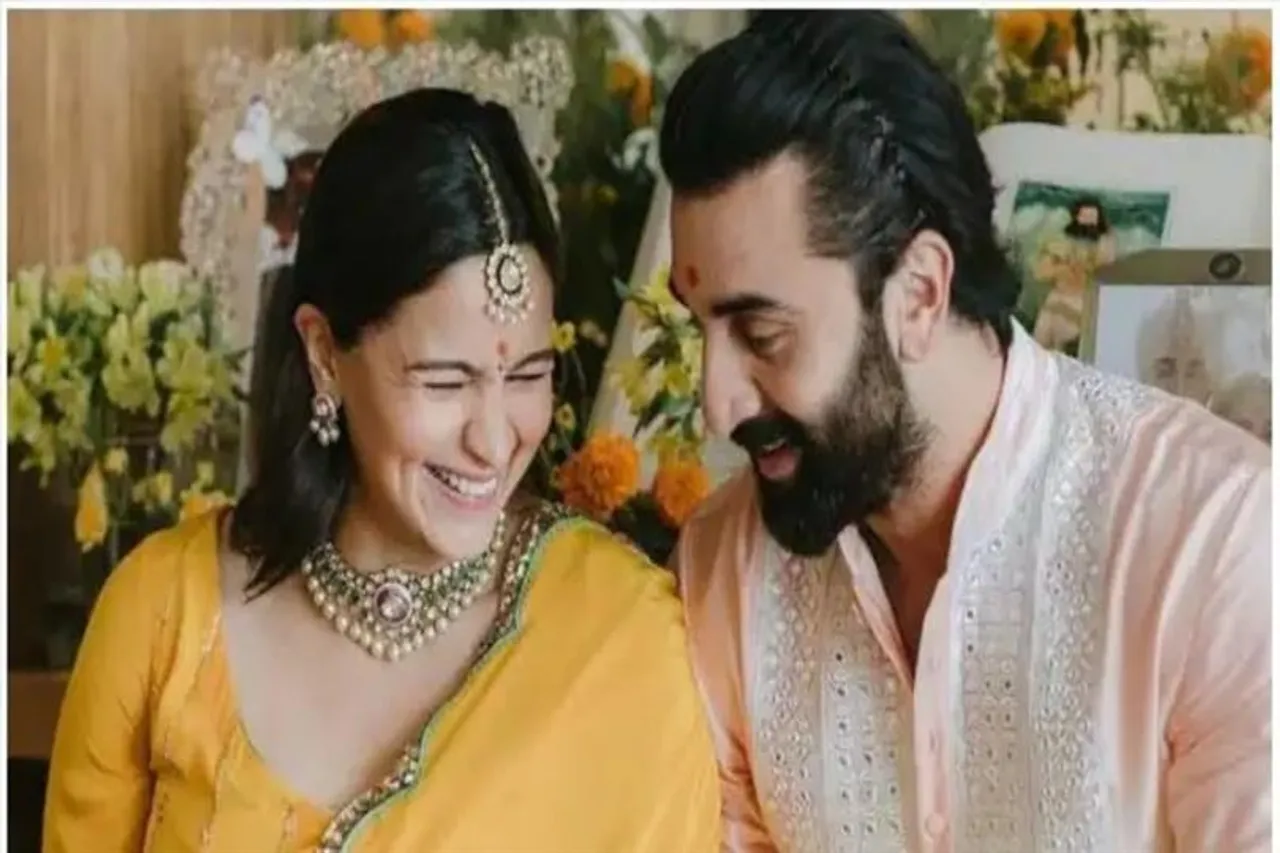 সদ্যোজাতকে নিয়ে বাড়ি ফিরলেন  রণবীর আলিয়া