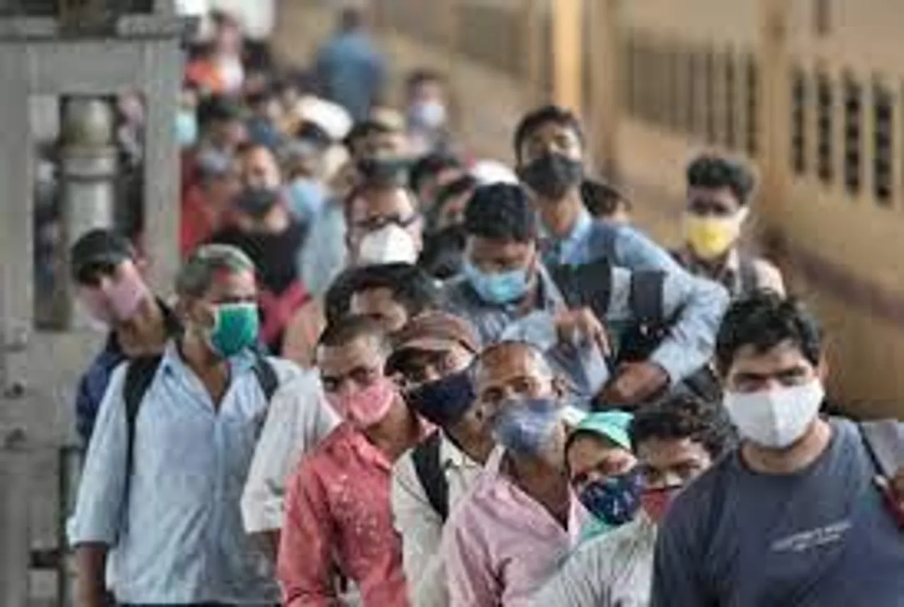 'ইতিমধ্যে করোনার তৃতীয় ঢেউ এসে গেছে'