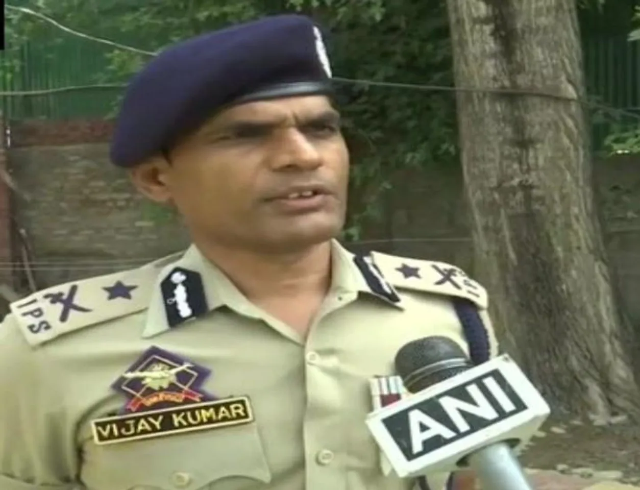 পুলওয়ামায় প্রায় ২৫ থেকে ৩০ কেজি ওজনের আইইডি উদ্ধার