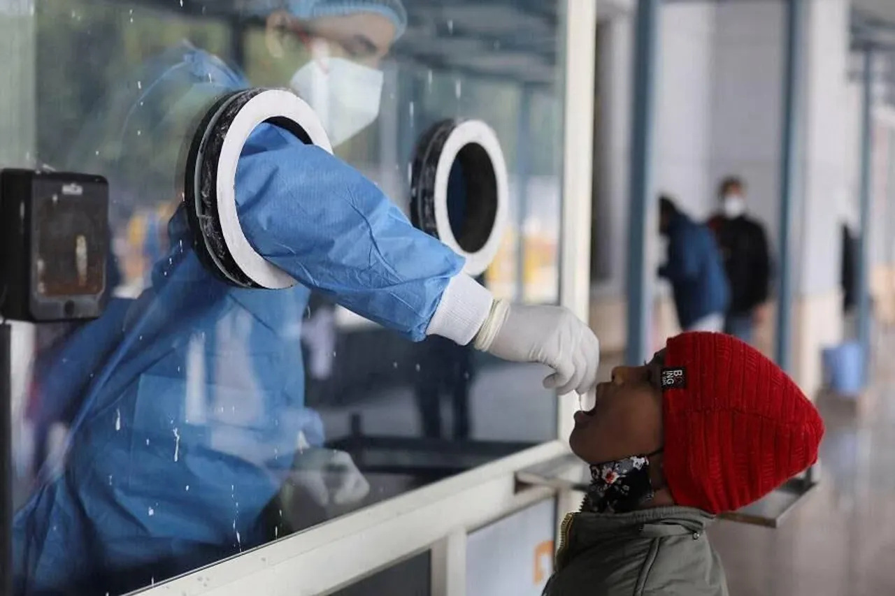 রাজ্যে করোনায় অতি সংক্রামক ভ্যারিয়্যান্ট BF.7 -এর থাবা