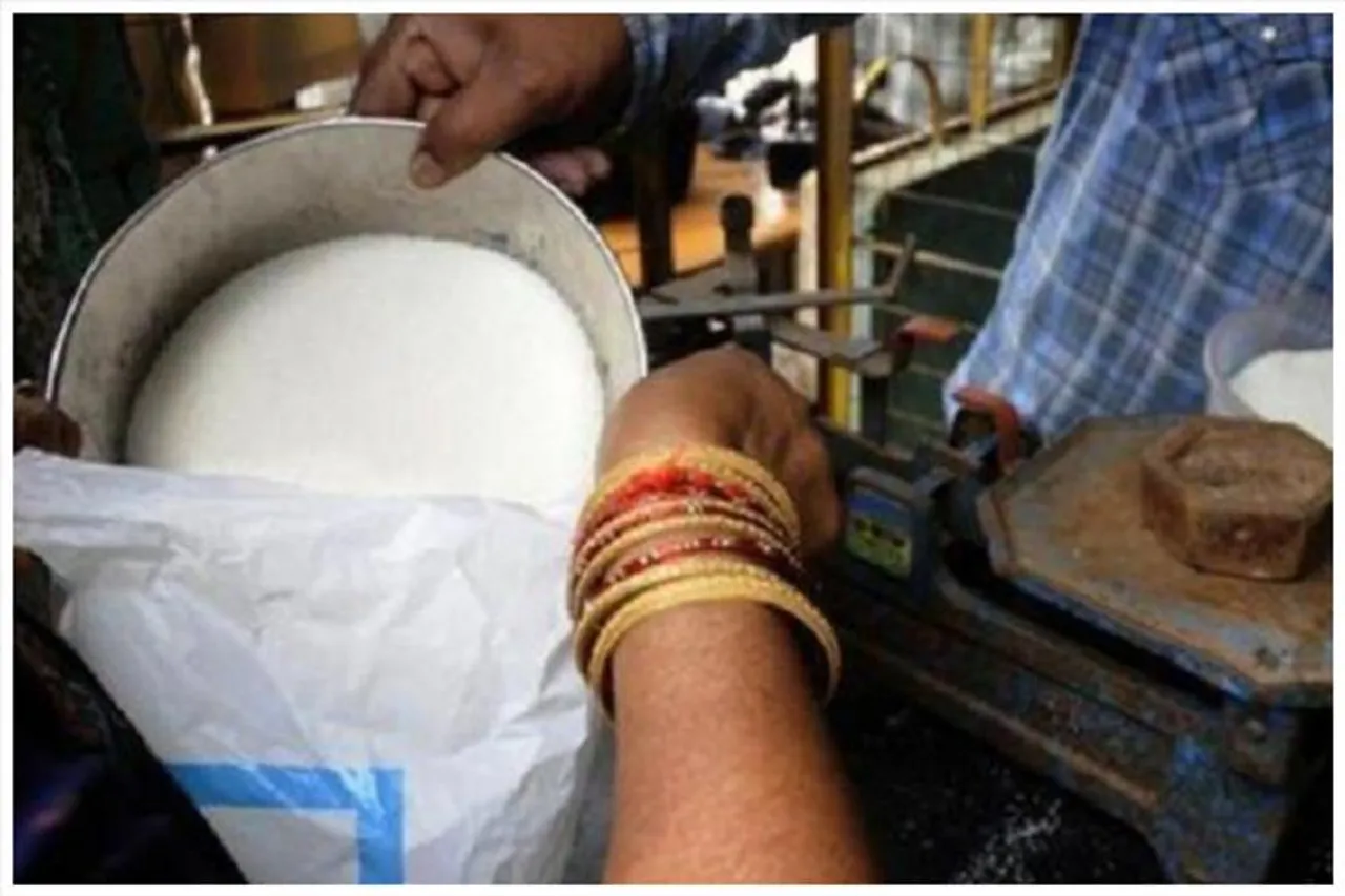 রেশনের আটাতেও কাটমানি! বিক্ষোভের মুখে মন্ত্রী