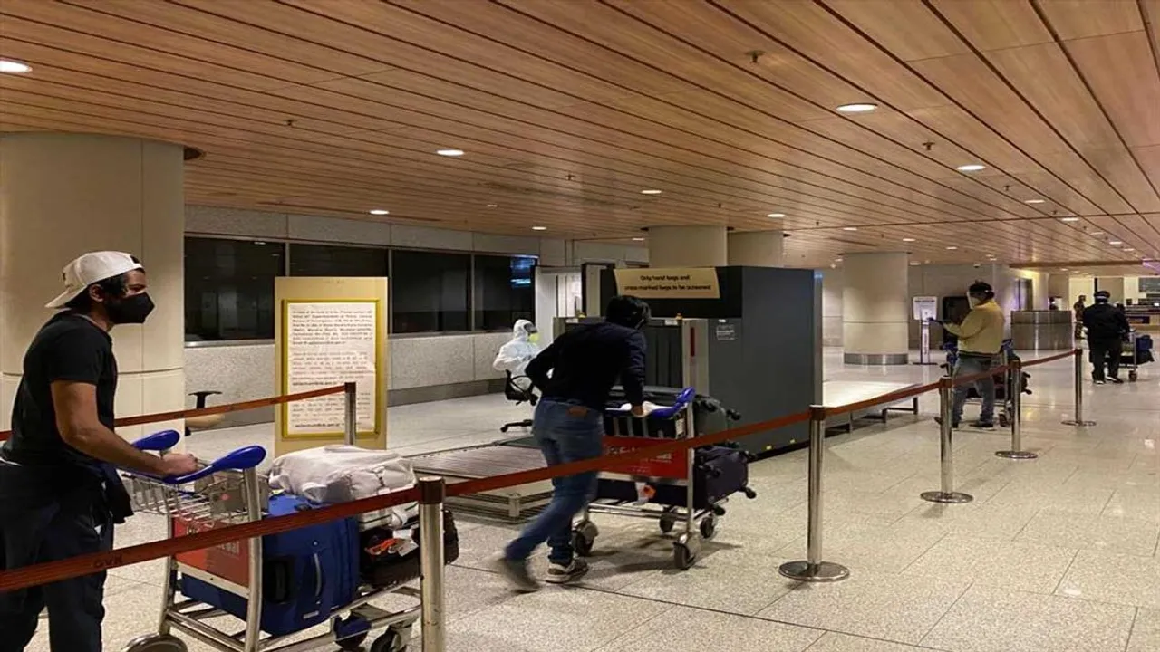 একদিনে দুটি ভিন্ন ঘটনায় রেকর্ড সোনা বাজেয়াপ্ত মুম্বাই বিমানবন্দরে