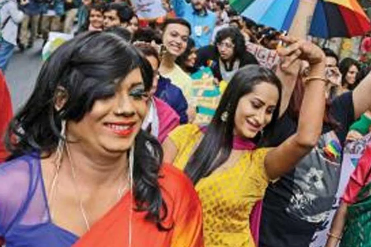 ড্রোন অপারেটরের দায়িত্বে একজন ট্রান্সজেন্ডার