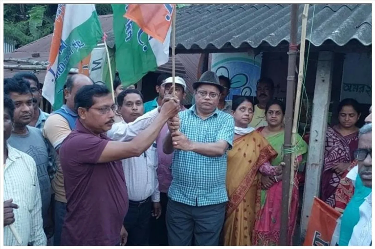 ভোটের আগে বিজেপি ছেড়ে তৃণমূলে যোগদান