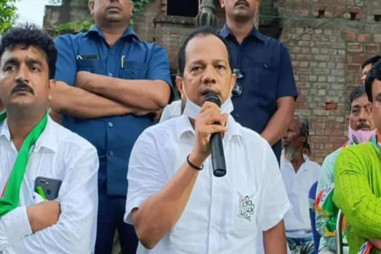 তৃণমূল বিধায়কের বাড়িতে আচমকা হানা আয়কর দফতরের