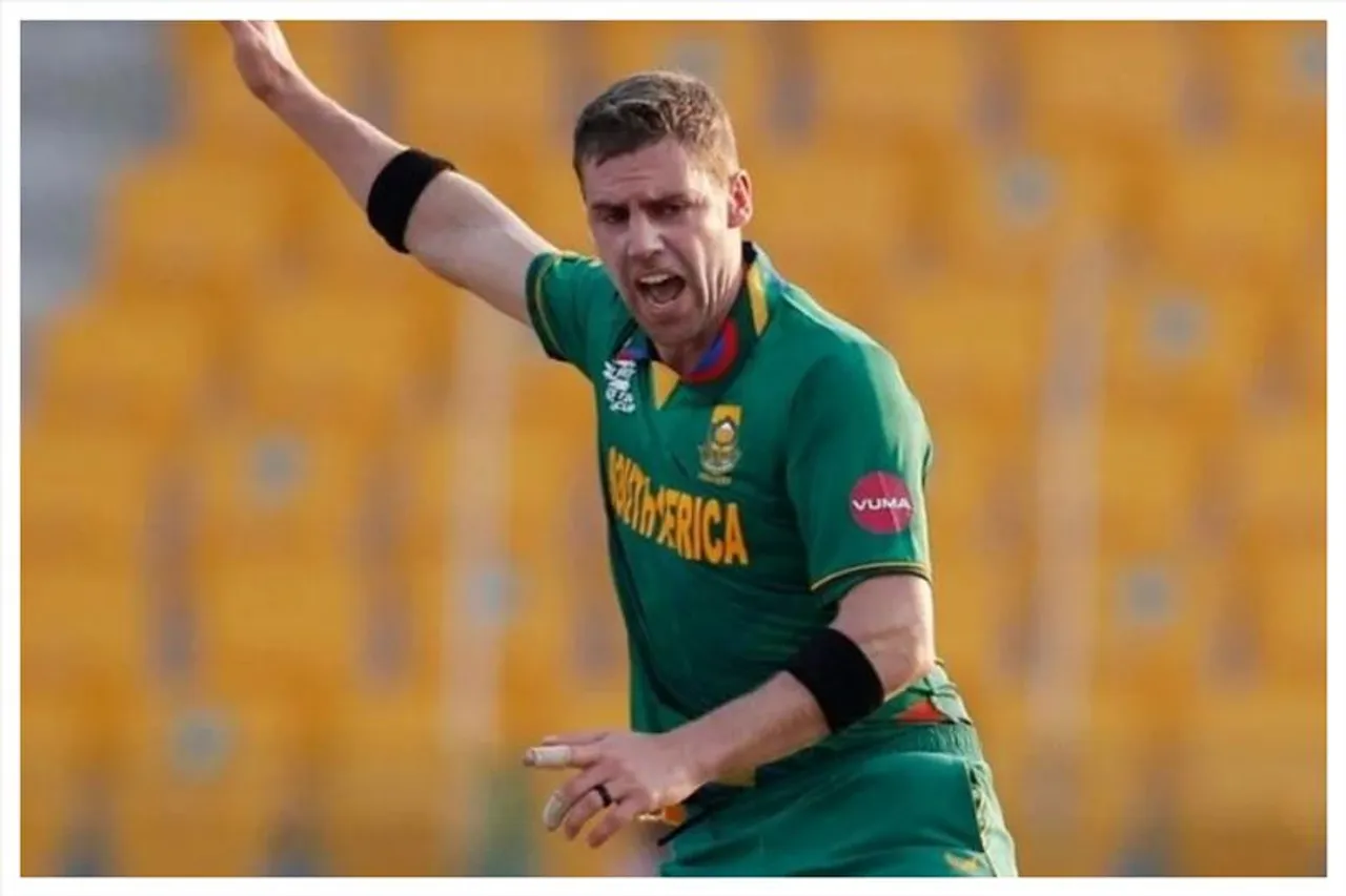 ICC টি-টোয়েন্টি বিশ্বকাপ থেকে বাদ পড়লেন ডোয়াইন প্রিটোরিয়াস