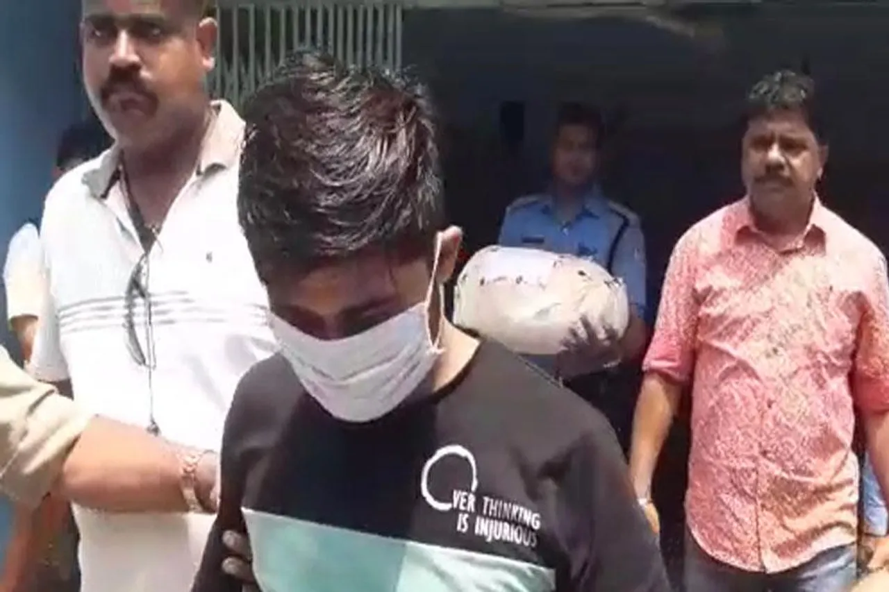 বীরভূম থেকে আসত গাঁজা