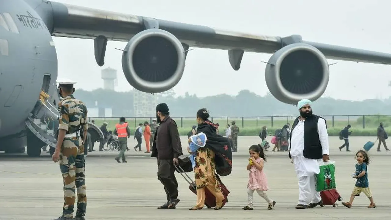 আফগানিস্তান থেকে ভারতীয়দের সরিয়ে আনার জন্য সব কিছু করা হচ্ছে: সর্বদলীয় বৈঠকে কেন্দ্র