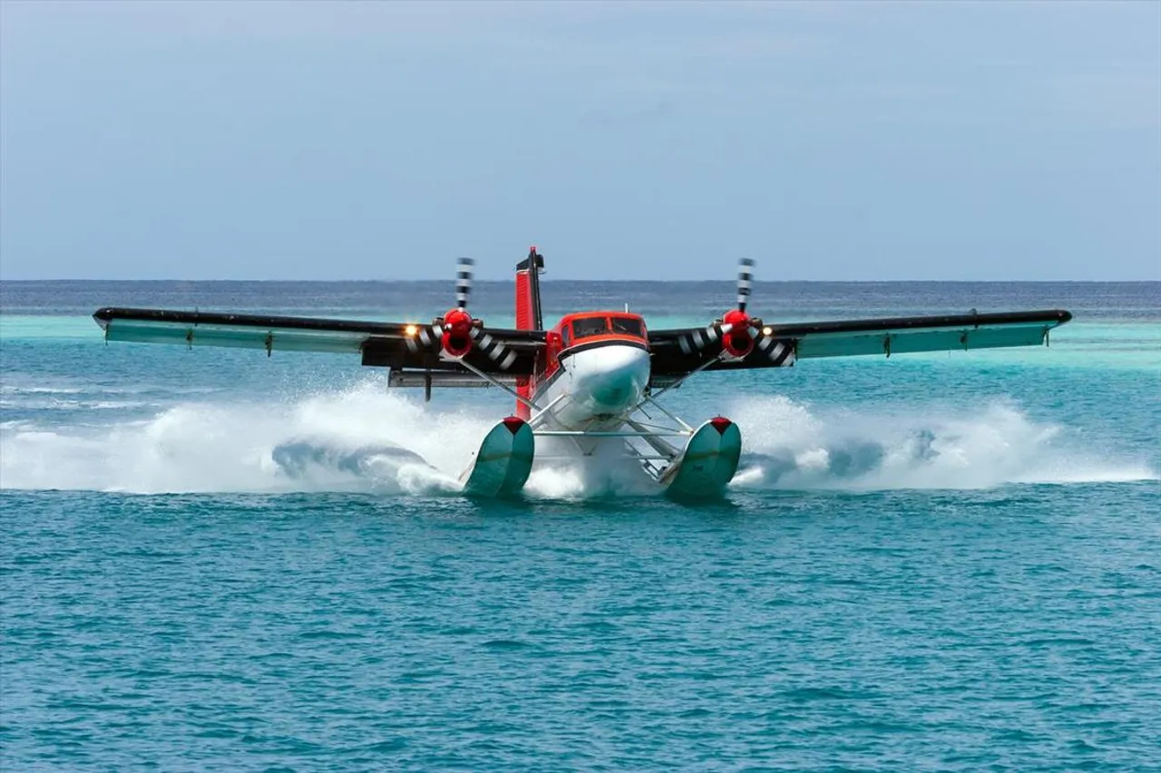 পর্যটক টানতে বিশেষ উদ্যোগ সরকারের, শুরু হচ্ছে সি প্লেন পরিষেবা