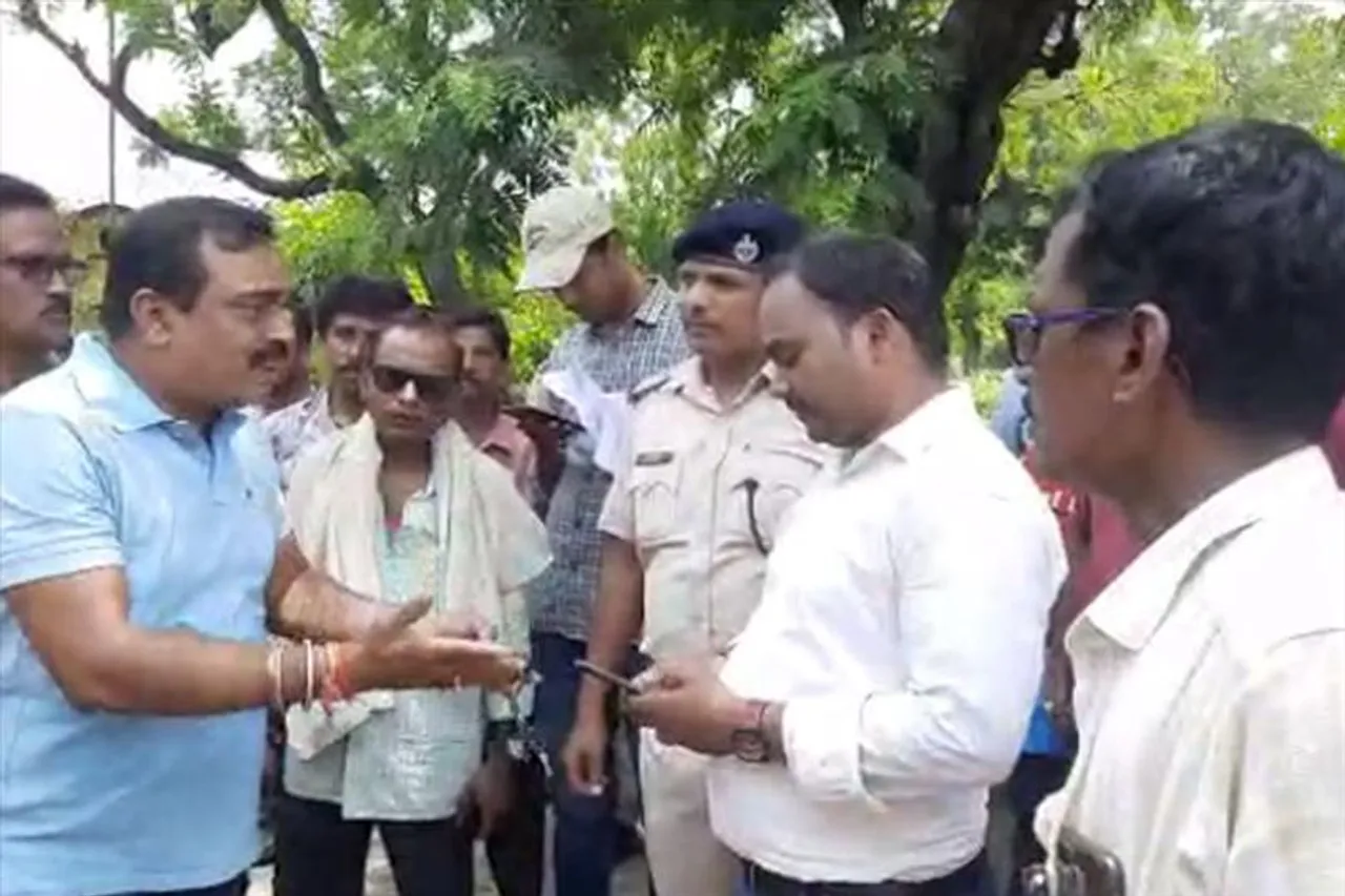 রেলের পদক্ষেপে উত্তেজনা ছড়ালো এলাকায়