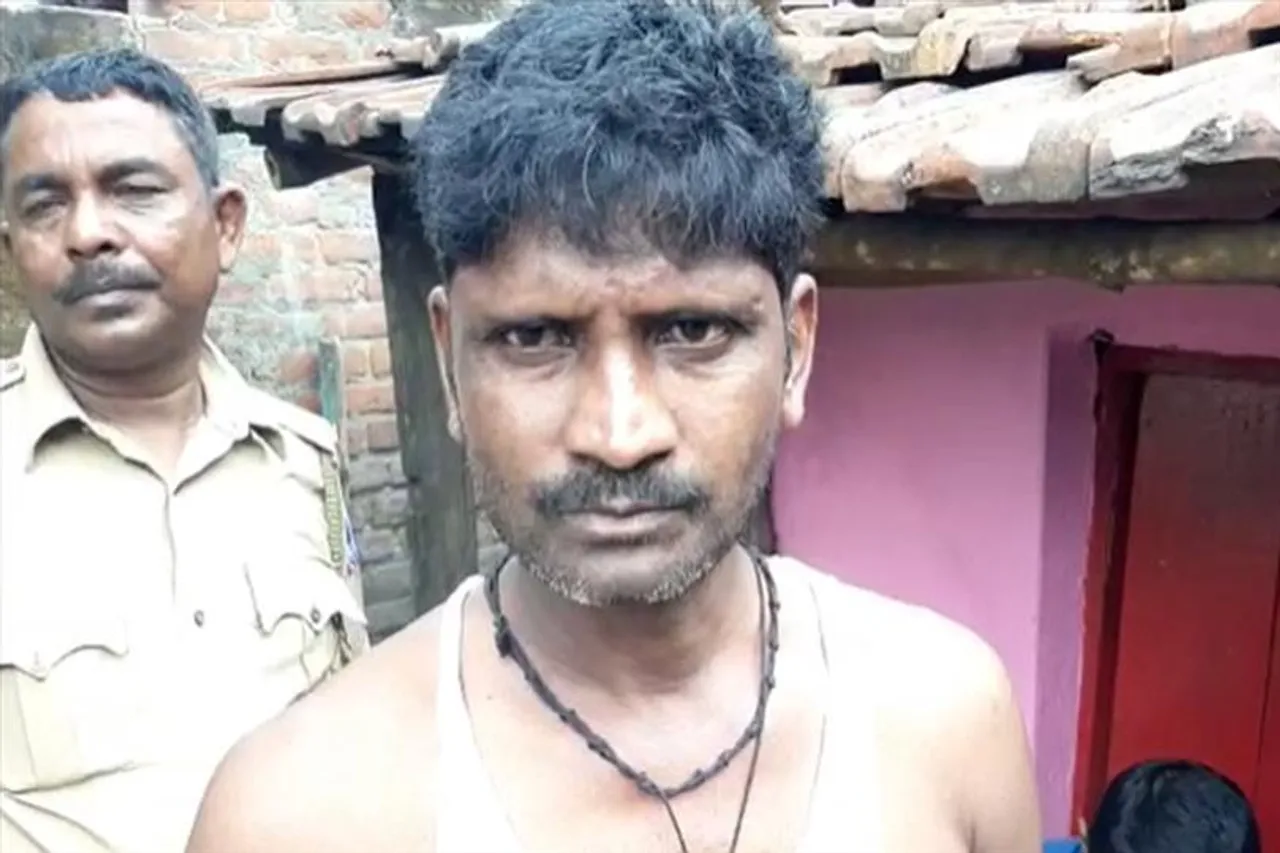 দুর্গাপুরে নাবালিকার বিয়ে আটকালো পুলিশ, শুনুন মেয়ের পিতার বক্তব্য