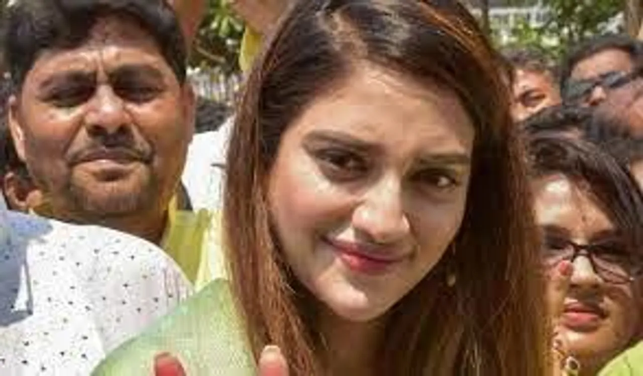 লাভজনক রাষ্ট্রায়ত্ত সংস্থাগুলি কেন বিক্রি করছে সরকার? লোকসভায় সরব নুসরত জাহান