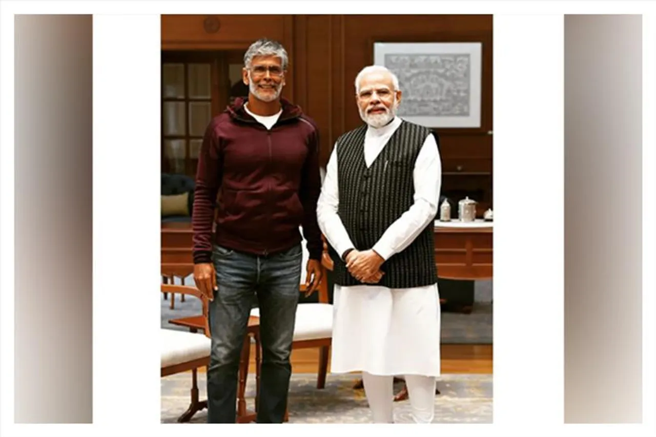 ইনস্টাগ্রামে প্রধানমন্ত্রী নরেন্দ্র মোদির সঙ্গে ছবি আপলোড মিলিন্দ সোমানের