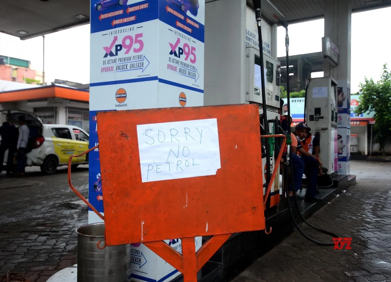 ৩১শে আগস্ট রাজ্যজুড়ে পেট্রোল পাম্প ধর্মঘটের ডাক