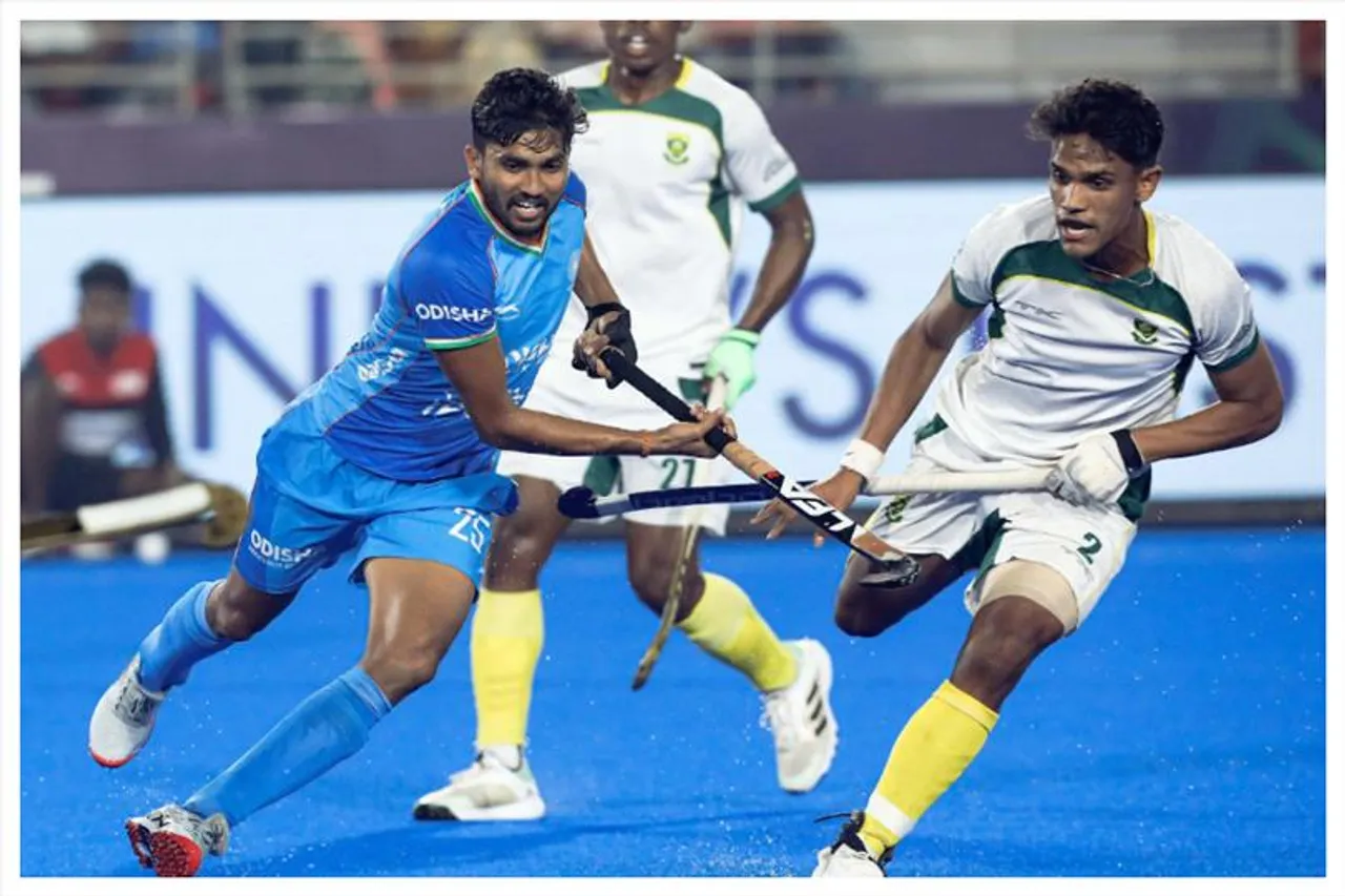 দক্ষিণ আফ্রিকার বিরুদ্ধে বড় ব্যবধানে জয় পেল ভারত