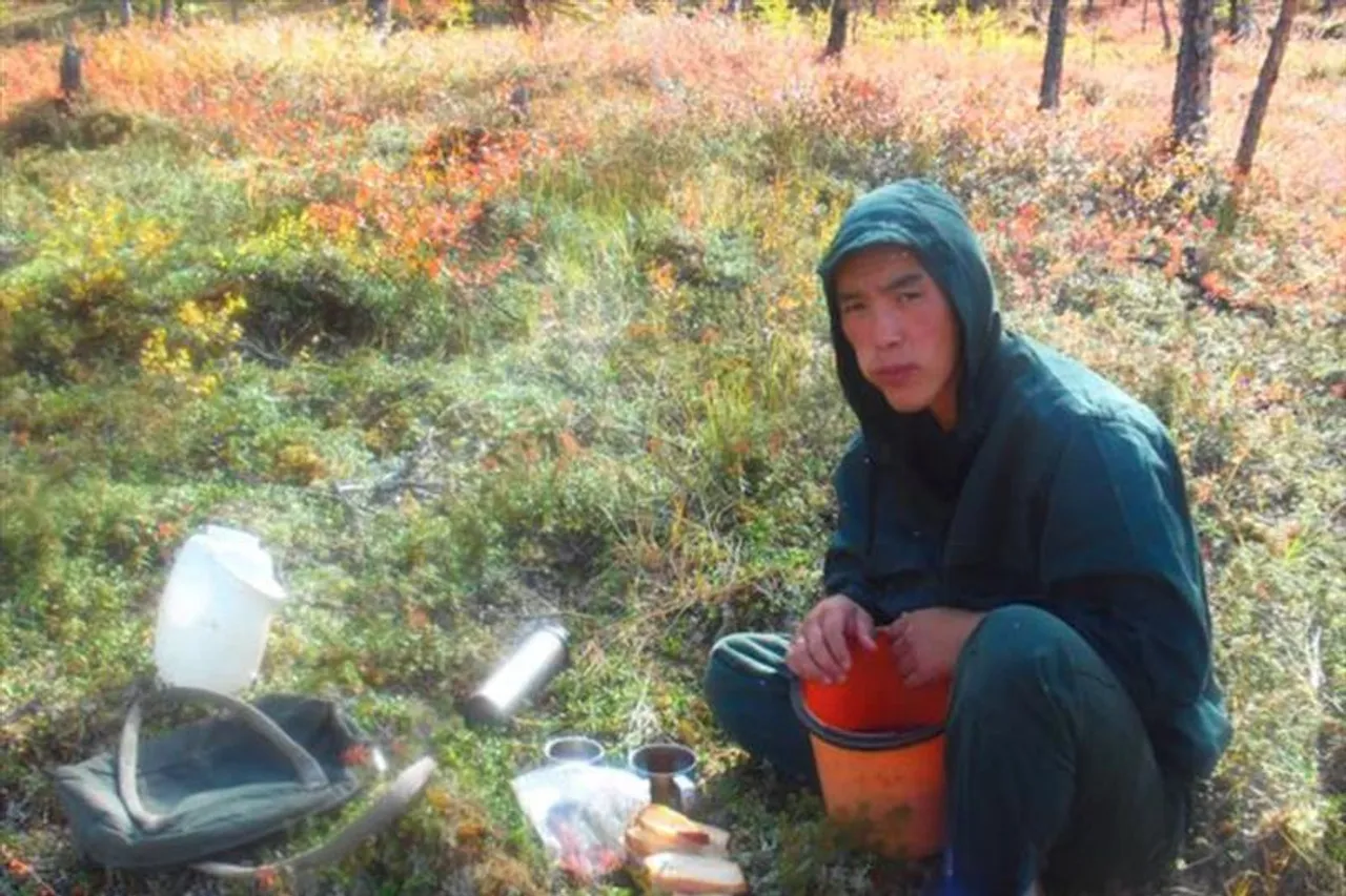 ভাল্লুকে-নেকড়েতে ভরা জঙ্গলে ১০ দিন কাটালেন যুবক