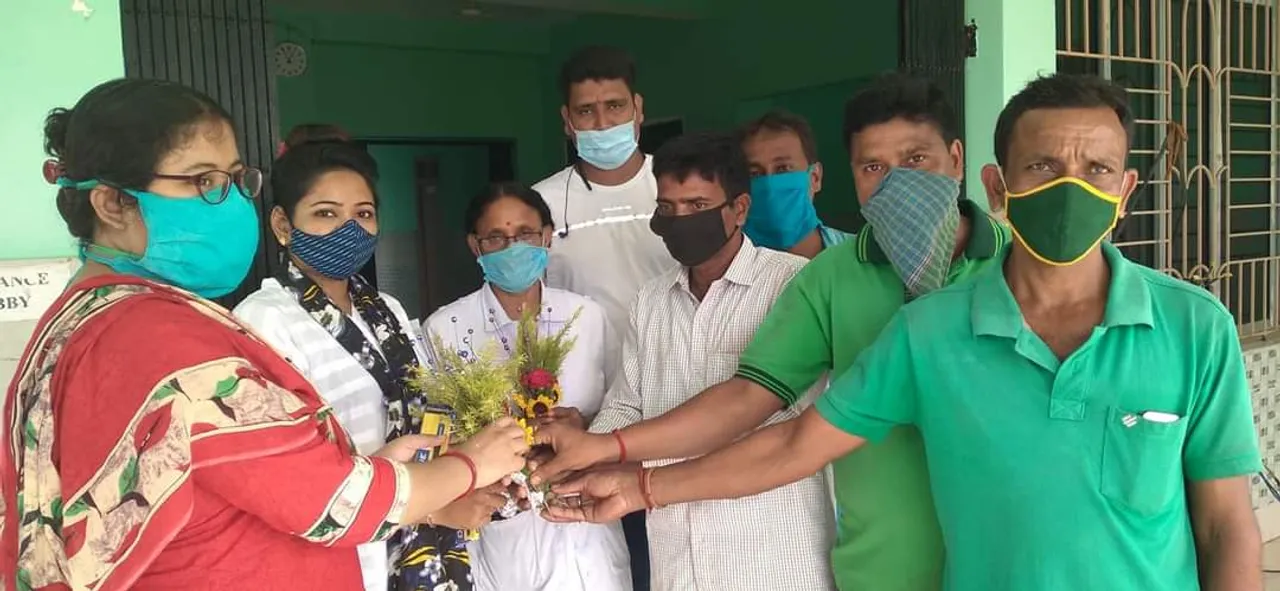 চিকিৎসকদের সম্মান জানাল তৃণমূল