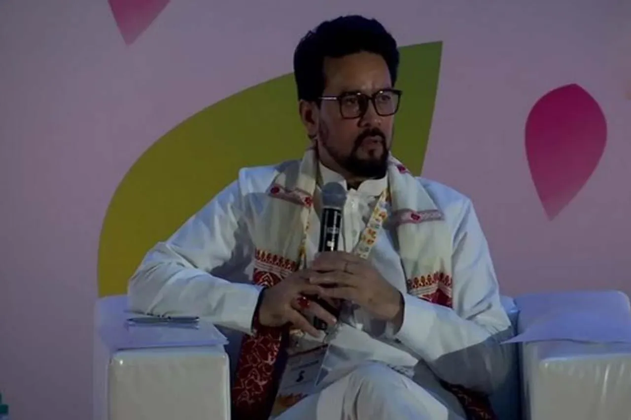 জাতীয় পতাকা উত্তোলনের জেরে জেলে অবধি যেতে হয়েছিল অনুরাগ ঠাকুরকে