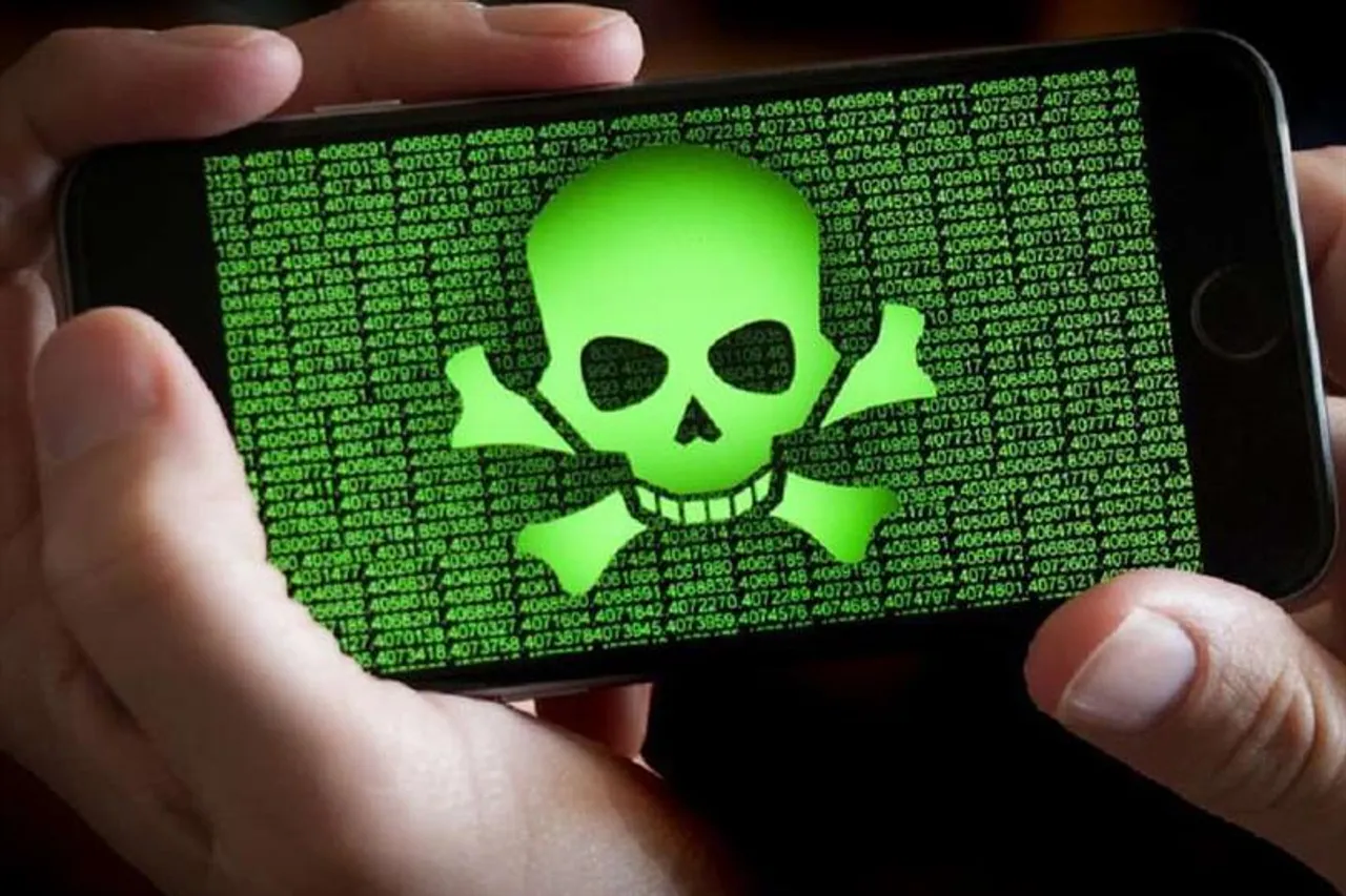 ম্যালওয়ার হানায় আর্থিক ক্ষতি, সরান এই অ্যাপগুলি