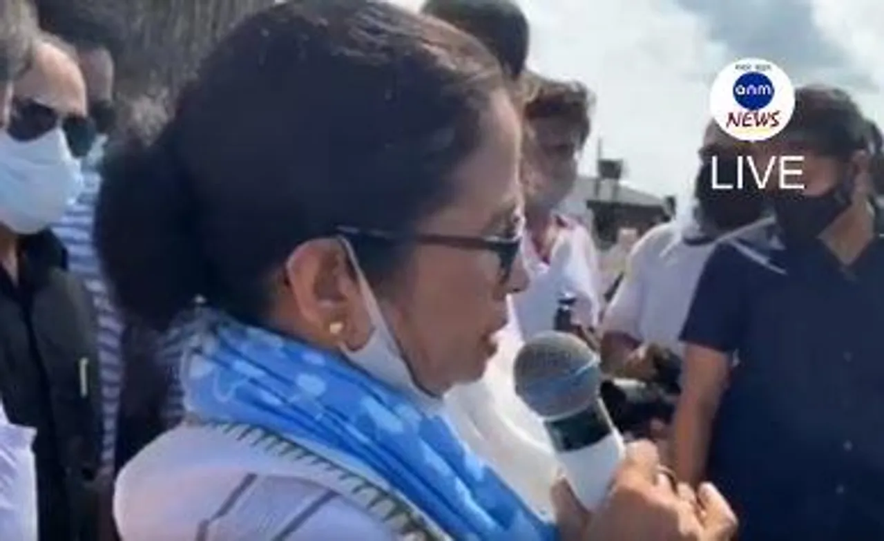বন্যা পরিস্থিতি পরিদর্শনে আরামবাগে মমতা, দেখুন লাইভ