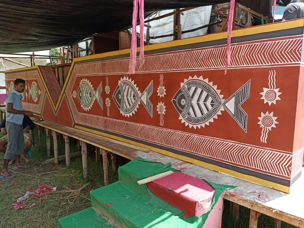 জোরকদমে প্যান্ডেল প্রস্তুতি চলছে পল্লী উন্নয়ন সমিতিতে, দেখুন ছবি