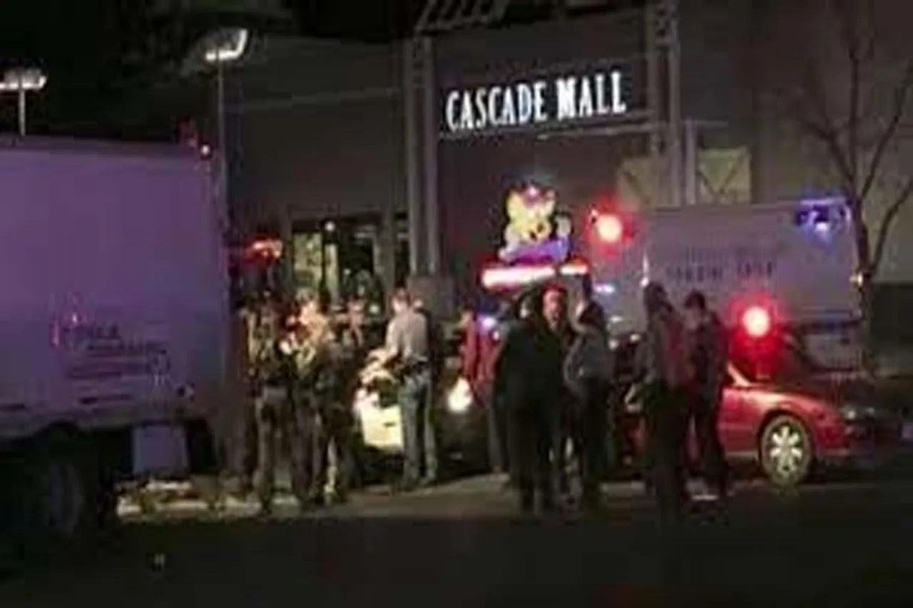 ওয়াশিংটনে বন্দুকবাজের হামলা, ভয়াবহ পরিস্থিতি