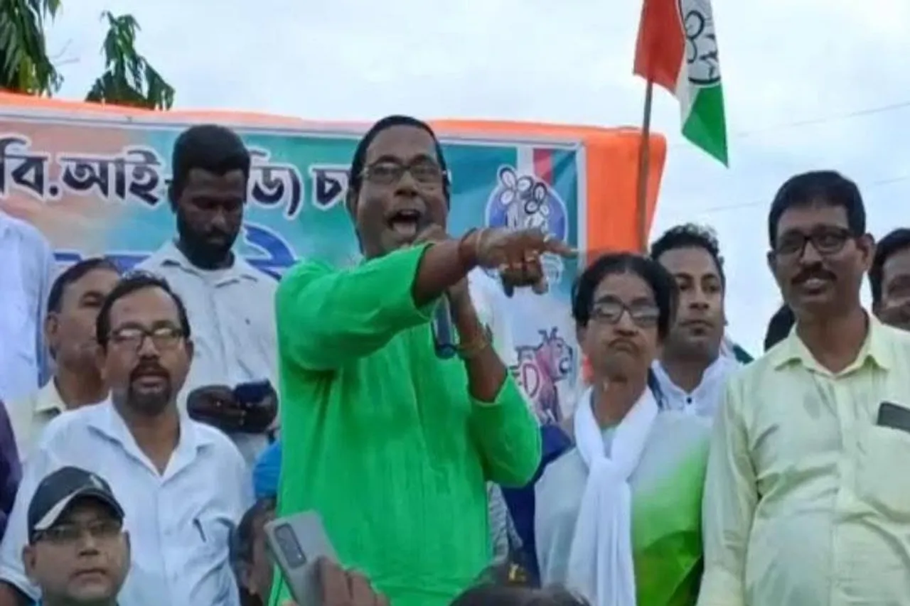 ভাতের দাবিতে তৃণমূলের মহামিছিল